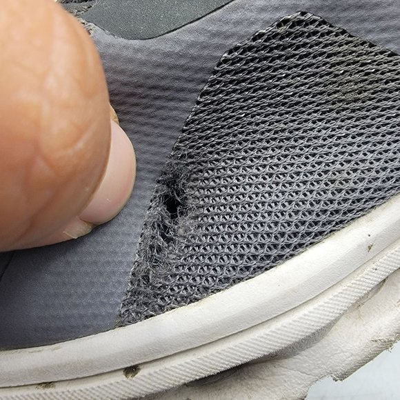 On Cloud Cloudrunner Mens 10 Black Eclipse Frost Athletic Shoes Casual Outdoors - Picture 10 of 12